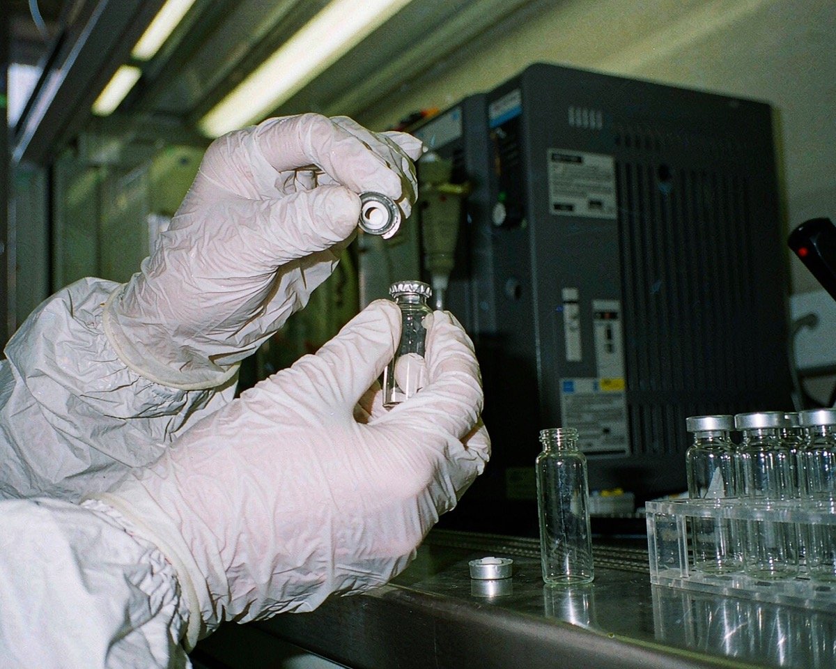 leak test crimped vials