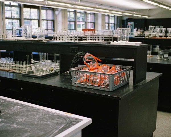 how to choose lab consumables for a university teaching lab