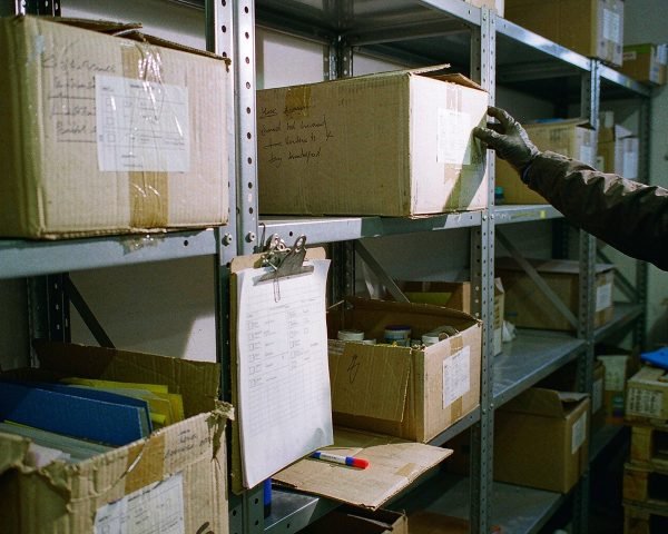 how to set up a stockroom for lab consumables